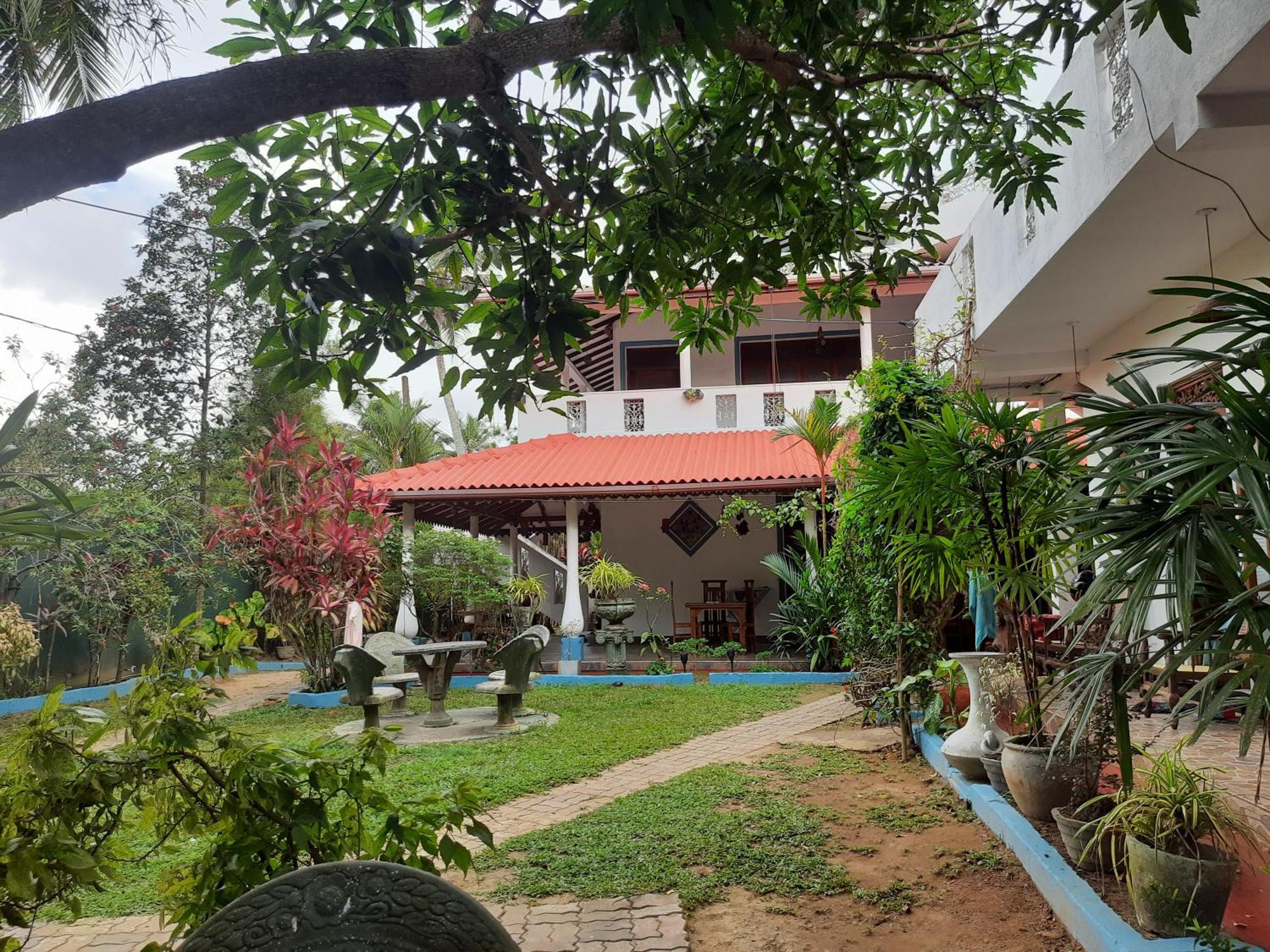 Guest House Basilea Beruwala Exterior photo